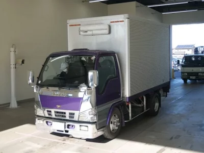 Isuzu ELF  с аукциона в Японии