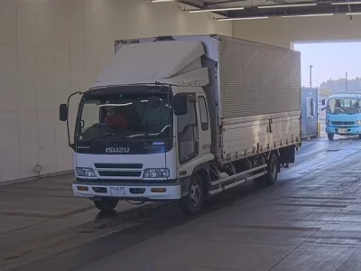 Isuzu FORWARD  с аукциона в Японии