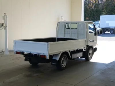 Nissan TRUCK  с аукциона в Японии
