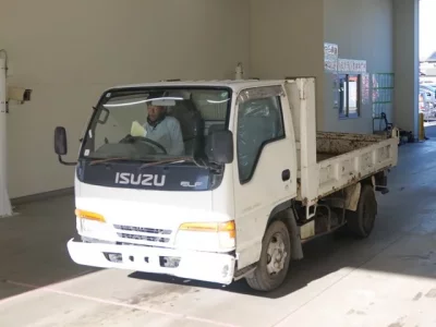 Isuzu ELF  с аукциона в Японии