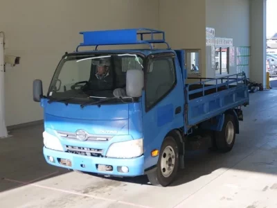 Hino DUTRO  с аукциона в Японии