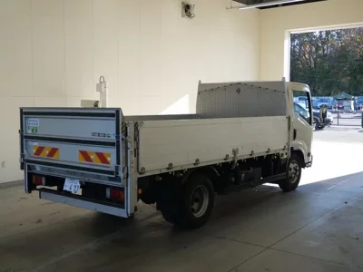 Isuzu ELF  с аукциона в Японии