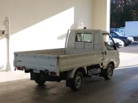 Mazda BONGO лот № 1956 оценка 3  с аукциона в Японии 1