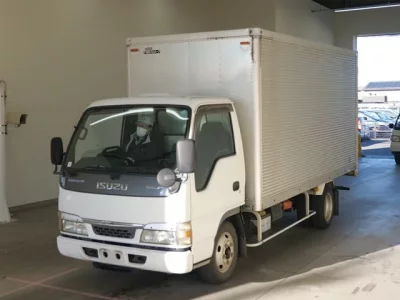 Isuzu ELF  с аукциона в Японии