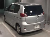 Toyota PORTE лот № 3001 оценка R  с аукциона в Японии 1