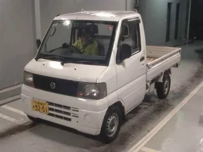 Nissan CLIPPER TRUCK