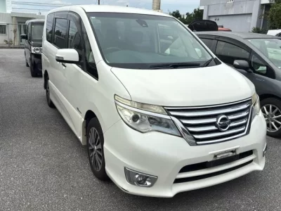 Nissan SERENA  с аукциона в Японии