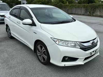 Honda GRACE  с аукциона в Японии