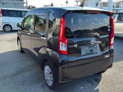Daihatsu MOVE  с аукциона в Японии