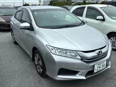 Honda GRACE  с аукциона в Японии