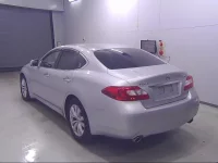 Nissan FUGA лот № 10059 оценка 4  с аукциона в Японии 3