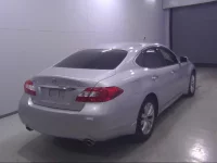 Nissan FUGA лот № 10059 оценка 4  с аукциона в Японии 2