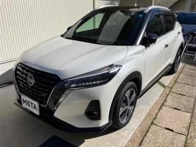 Nissan KIX  с аукциона в Японии