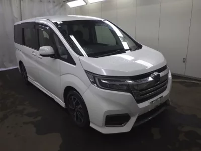 Honda STEP WAGON  с аукциона в Японии