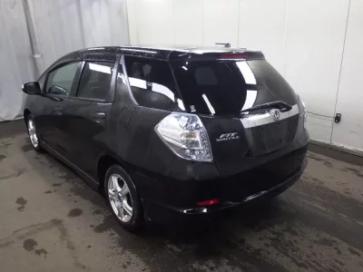 Honda FIT SHUTTLE  с аукциона в Японии