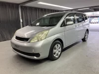 Toyota ISIS лот № 1031 оценка 3  с аукциона в Японии 4