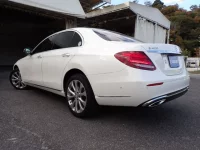 Mercedes-Benz E CLASS лот № 33517 оценка 3.5  с аукциона в Японии 1