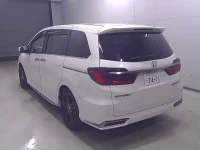 Honda ODYSSEY лот № 10095 оценка 4.5  с аукциона в Японии 3