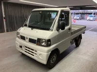 Nissan CLIPPER TRUCK лот № 1042 оценка 3.5  с аукциона в Японии 4