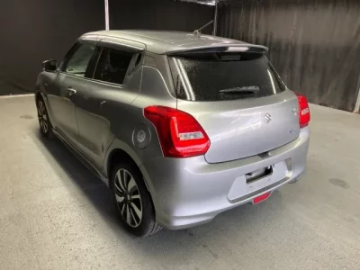 Suzuki SWIFT  с аукциона в Японии
