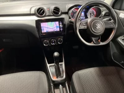 Suzuki SWIFT  с аукциона в Японии