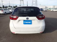 Honda FIT лот № 25009 оценка 3  с аукциона в Японии 7