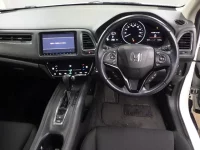 Honda VEZEL лот № 26094 оценка 3.5  с аукциона в Японии 4