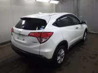 Honda VEZEL лот № 26094 оценка 3.5  с аукциона в Японии 2