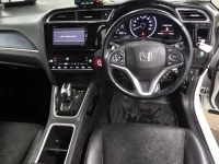 Honda SHUTTLE лот № 26113 оценка 3  с аукциона в Японии 4