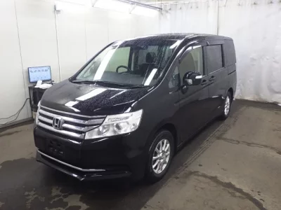 Honda STEP WAGON  с аукциона в Японии