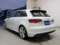 Audi A3 лот № 36016 оценка 4  с аукциона в Японии 1