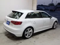 Audi A3 лот № 36016 оценка 4  с аукциона в Японии 7