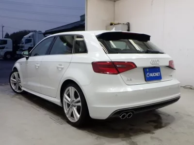 Audi A3  с аукциона в Японии