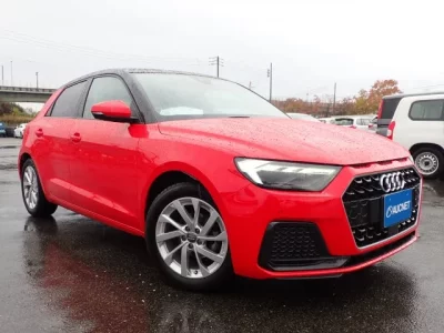 Audi A1  с аукциона в Японии