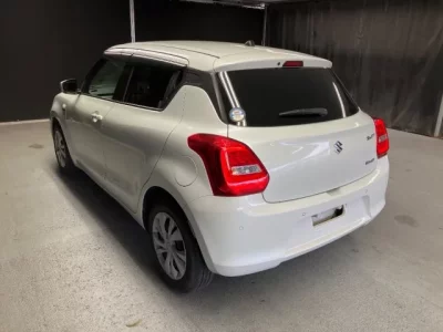 Suzuki SWIFT  с аукциона в Японии