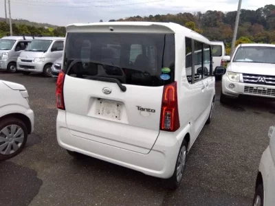Daihatsu TANTO  с аукциона в Японии