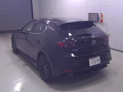 Mazda MAZDA3  с аукциона в Японии