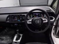 Honda FIT лот № 10159 оценка 6  с аукциона в Японии 4