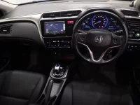 Honda GRACE лот № 10189 оценка R  с аукциона в Японии 4