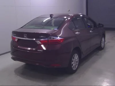 Honda GRACE  с аукциона в Японии