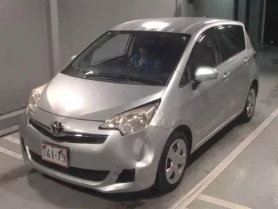 Toyota RACTIS  с аукциона в Японии