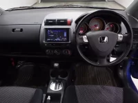 Honda FIT лот № 10219 оценка 3.5  с аукциона в Японии 4
