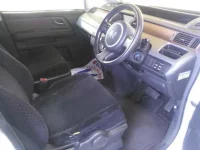 Honda STEP WAGON лот № 8122 оценка 3.5  с аукциона в Японии 2