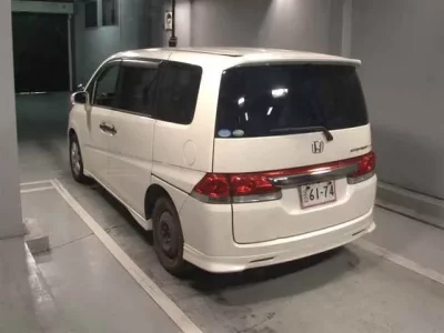 Honda STEP WAGON  с аукциона в Японии