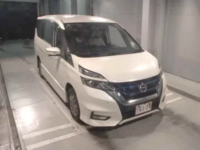 Nissan SERENA  с аукциона в Японии
