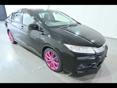 Honda GRACE  с аукциона в Японии