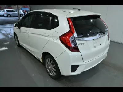 Honda FIT  с аукциона в Японии