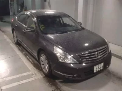 Nissan TEANA
