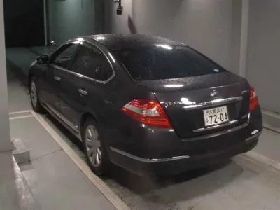 Nissan TEANA