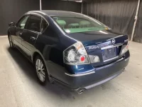 Nissan FUGA лот № 1175 оценка 3  с аукциона в Японии 1